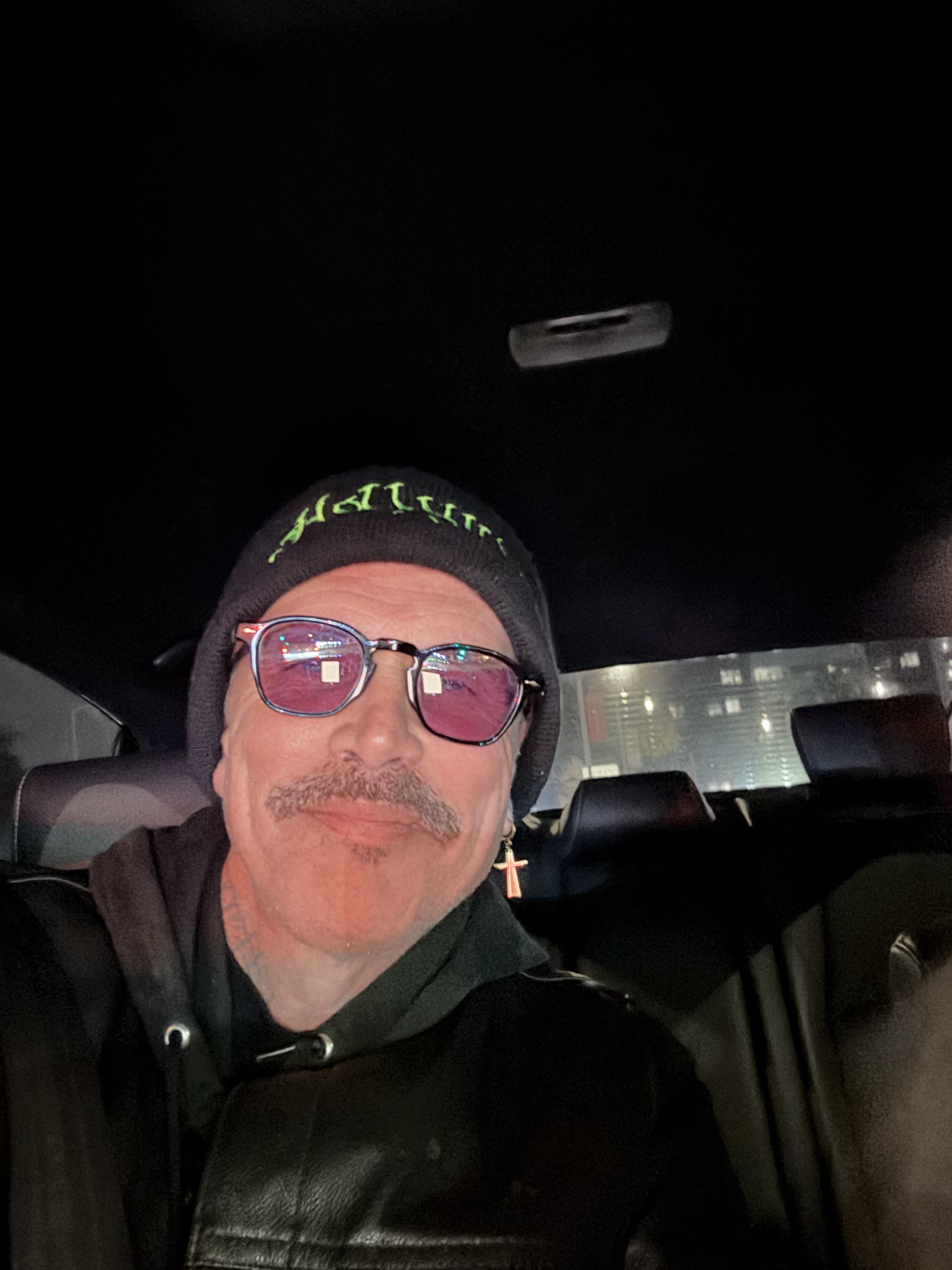 2d0a1fed 1452 445c bdf8 383e57c44be5